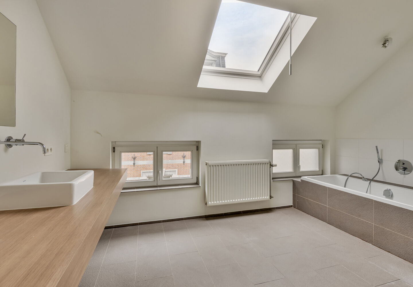 Appartementsgebouw te koop in Elsene