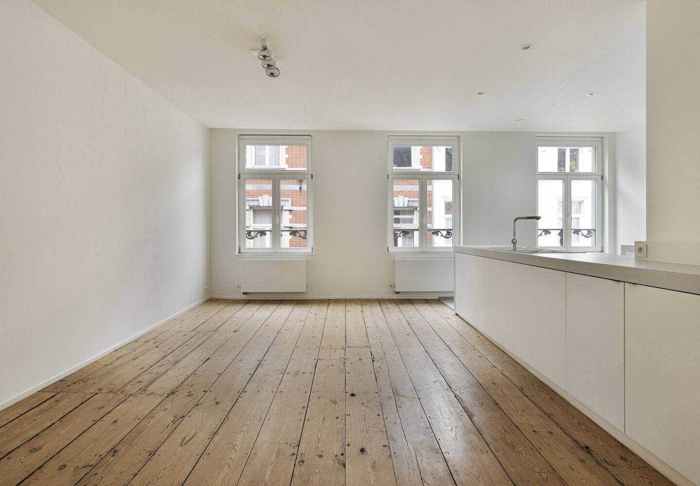 Appartementsgebouw te koop in Elsene