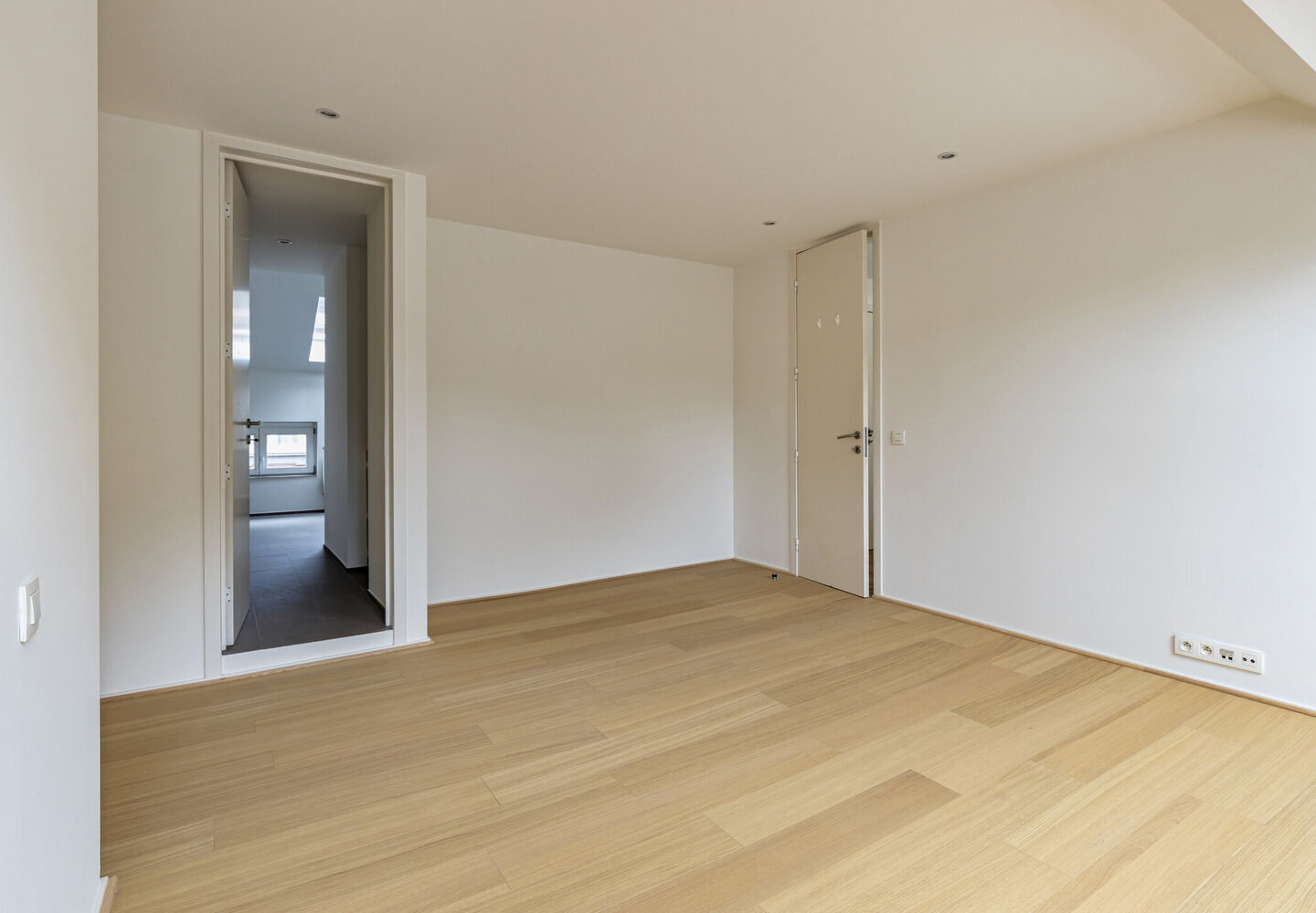 Appartementsgebouw te koop in Elsene