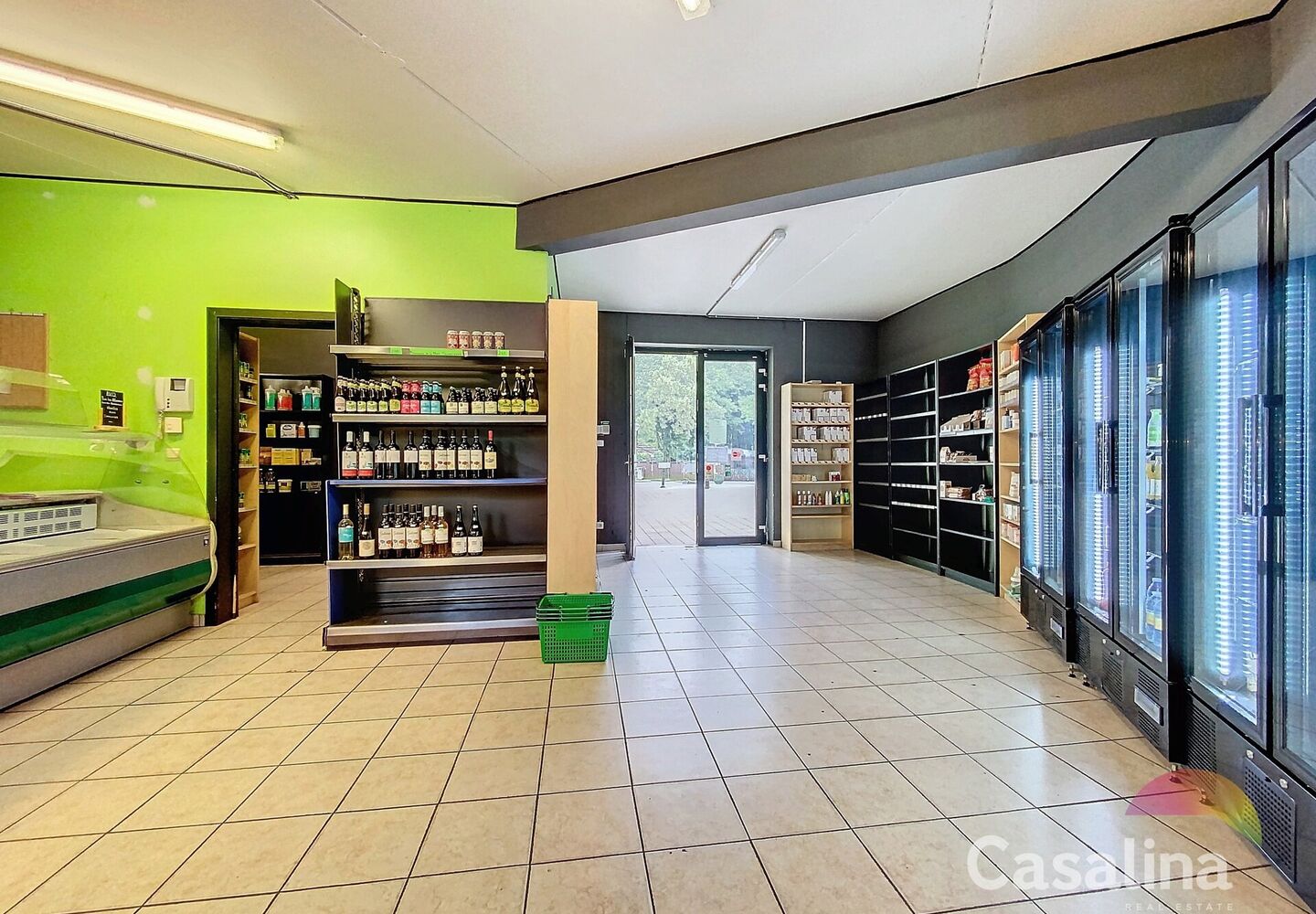 Commercial groundfloor for rent in Evere