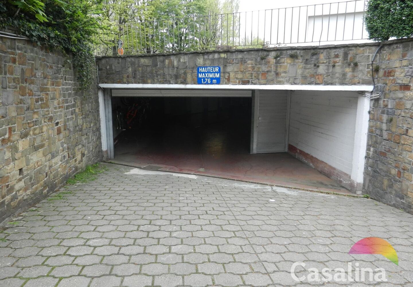 Gesloten garagebox te huur in Evere