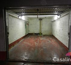 Gesloten garagebox te koop in Evere