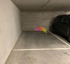 Inside parking for rent in Evere