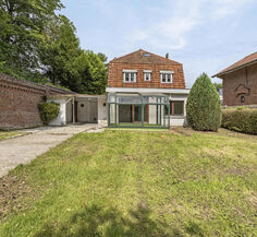 Villa for sale in Wezembeek-Oppem